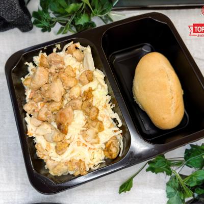 Coleslaw s kuřecím masem, opečený toast (fitness), 350 g celá porce