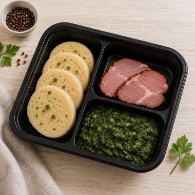Uzená krkovička, špenát, bramborový knedlík (česká klasika jako od maminky), 350g celá porce/ 100g maso