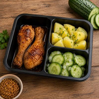 Pečené kuřecí paličky na medu a hořčici, vařené brambory, okurka, 350g celá porce/ 100g maso
