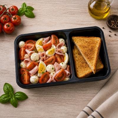 Rajčatový salát s mozzarellou, vejcem, šunkou a opečeným toastem, 350g celá porce