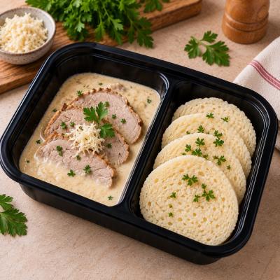 Vepřová pečeně, křenová omáčka, houskový knedlík (česká klasika jako od maminky), 350g celá porce/ 100g maso