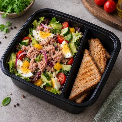 Letní salát s tuňákem, vejcem, zeleninou a opečeným toastem (fitness), 350g celá porce