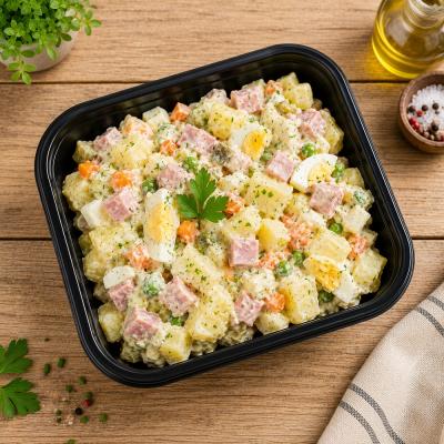 Bramborový salát se šunkou, vejcem, zeleninou a bylinkovým dresinkem, 350g celá porce, 120,- Kč